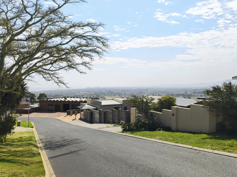 3 Bedroom Property for Sale in Mountainside Western Cape